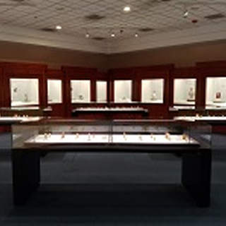 Chinese Ceramics and Seals Donated by the K.S. Lo Foundation	