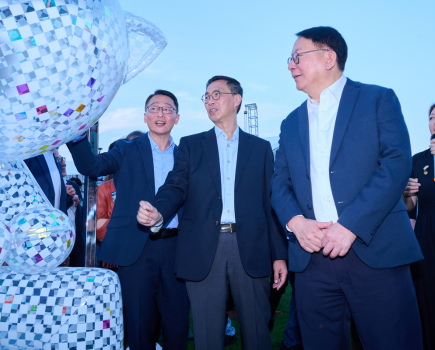 艺术@维港2024开幕礼照片6点击放大