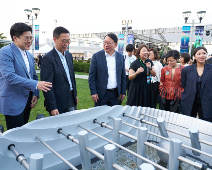 艺术@维港2024开幕礼照片8点击放大