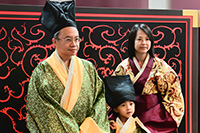 The costume fitting room set up at “The Rise of the Celestial Empire: Consolidation and Cultural Exchange during the Han Dynasty” exhibition enabled visitors to experience the Han etiquette by putting on the Han costume.