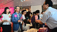 Intangible Cultural Heritage Food Corner at the Muse Fest HK Kick-off Party featuring the making techniques of Hong Kong Style milk tea and Chiu Chow style sweets and cakes.