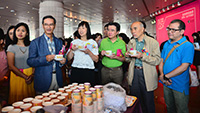 Intangible Cultural Heritage Food Corner at the Muse Fest HK Kick-off Party featuring the making techniques of Hong Kong Style milk tea and Chiu Chow style sweets and cakes.