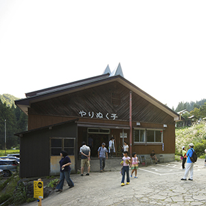 鉢&田島征三
                                              繪本和果實美術館