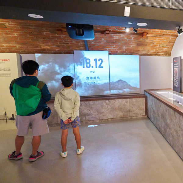 昔日軍人與社會活動照片