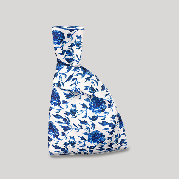 Thumbnail Cloth bag: Vase with applied chi-dragon and scrolling peony design in underglaze blue